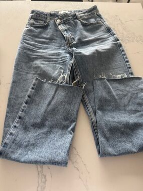 Zara Light Blue Distressed Straight-Leg Jeans